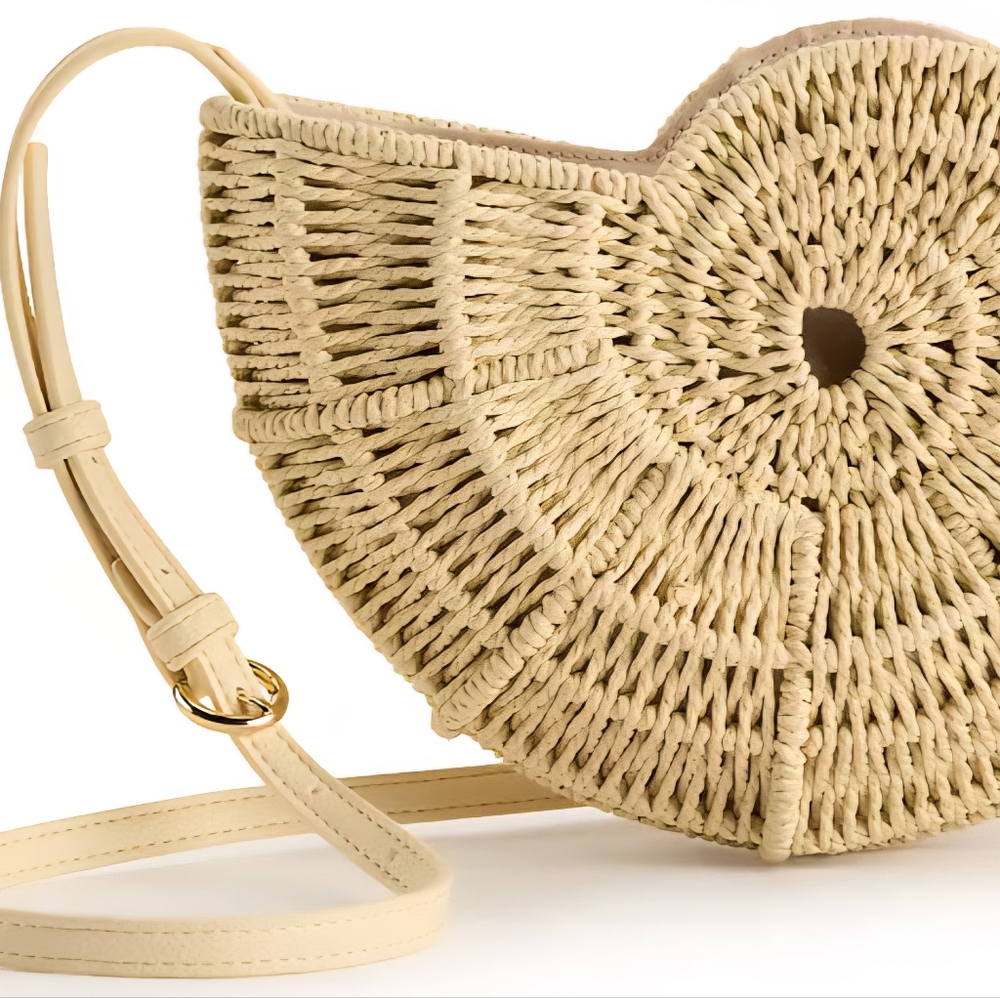 Lauren Conrad Straw Shell Crossbody Bag.